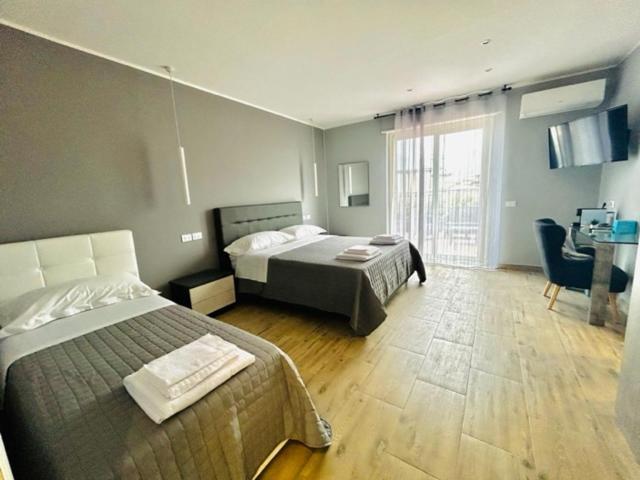 Aqua B&B - Rooms And Apartments Milazzo Eksteriør billede